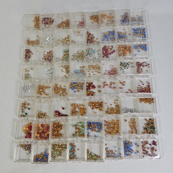 Swarovski Flatback and Hotfix Crystals Lot - Picture 1 of 11